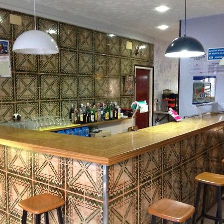 Hostel Alhambra Girona Ruang foto